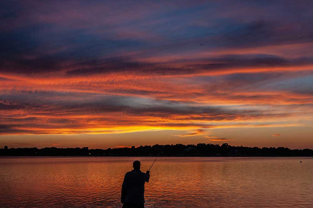 cual es el proceso para solicitar una licencia de pesca en el pais